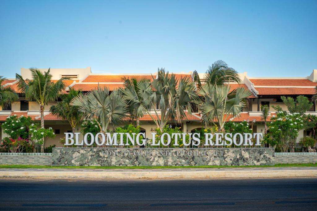 Blooming Lotus Resort