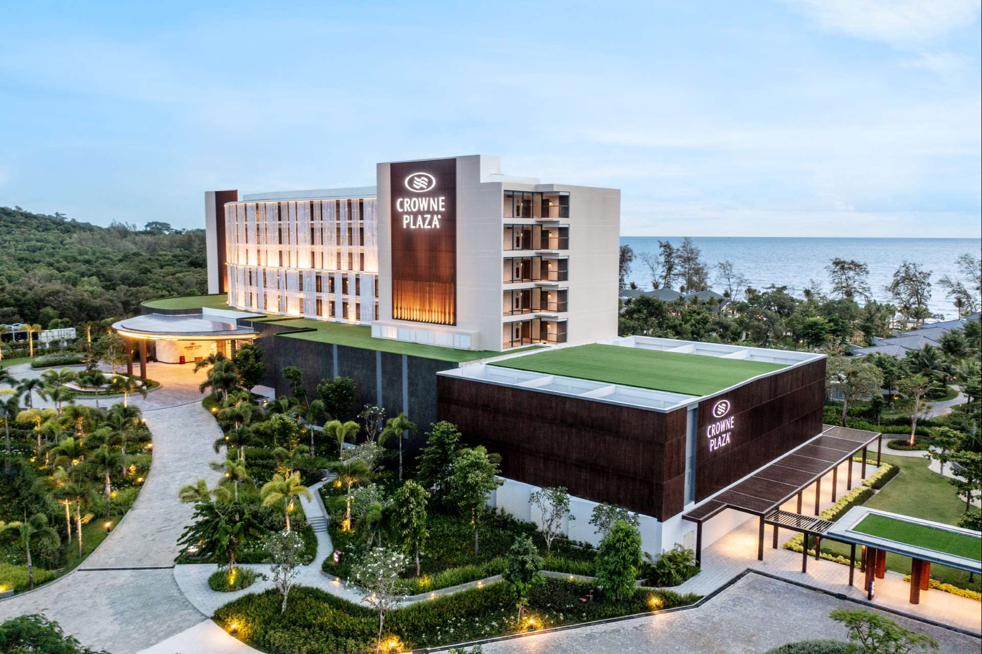 Voucher Crowne Plaza Phú Quốc Starbay