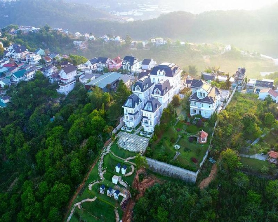 Voucher DaLat DeCharme Village