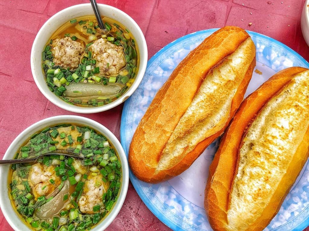 Bánh Mì Xíu Mại Hoàng Diệu - địa điểm ăn uống ngon tại Đà Lạt