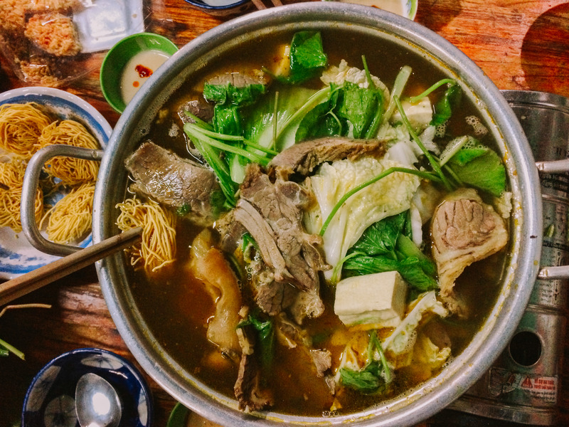 Lẩu bò quán gỗ - địa điểm ăn uống tại Đà Lạt