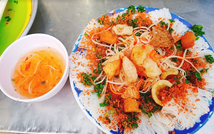 Bánh bèo Cô Tư - Địa điểm ăn uống ngon ở Nha Trang