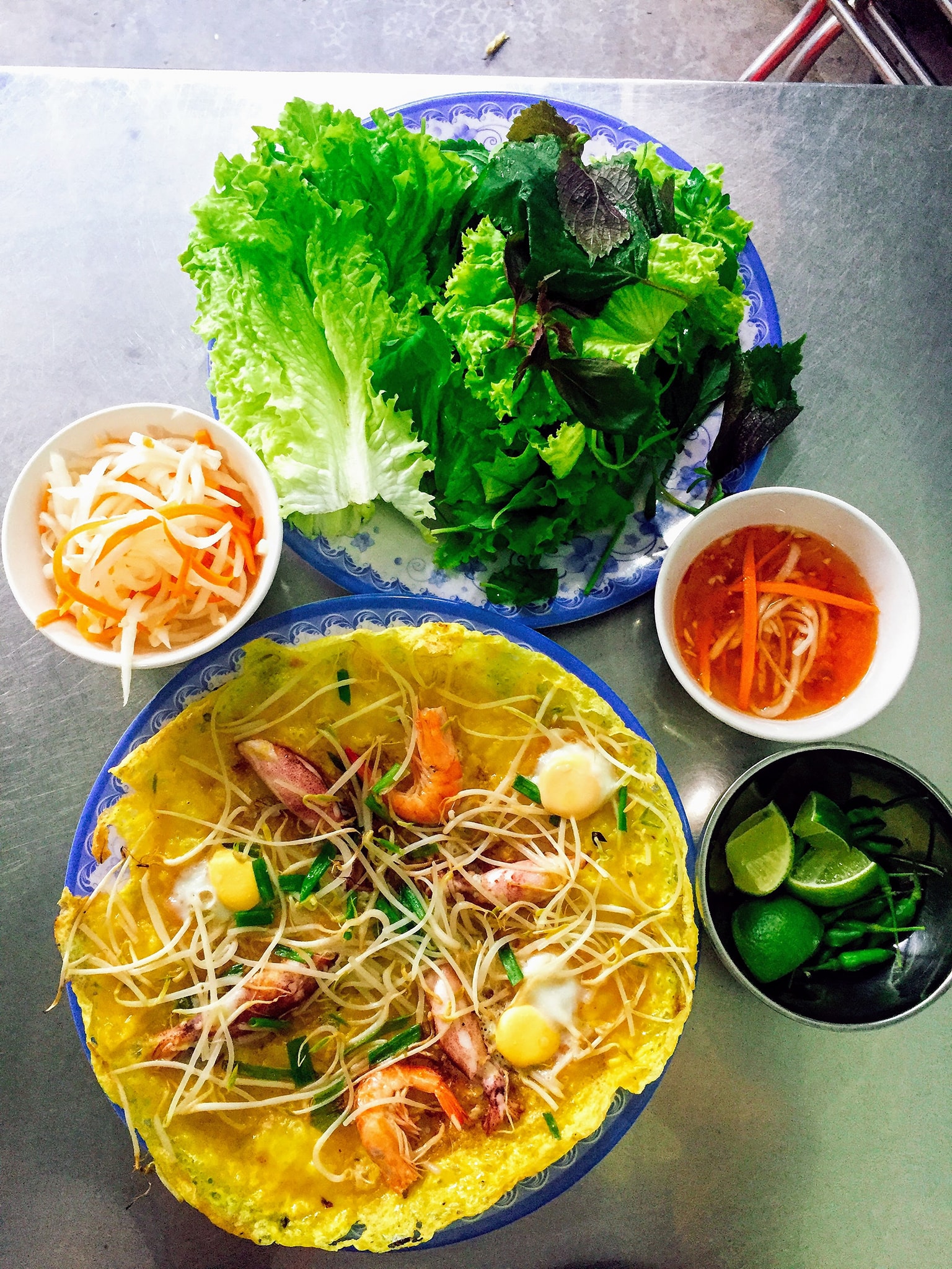 Bánh xèo chảo 85 - Địa điểm ăn uống ngon ở Nha Trang