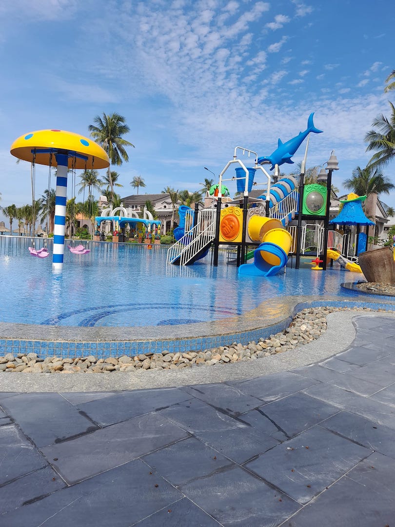 Hồ bơi Le Viva Resort