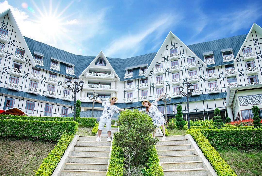 Chụp hình cưới tại Swiss Belresort Đà Lạt