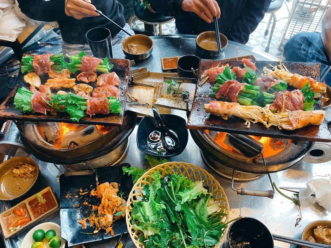 Khám phá hương vị độc lạ của món thịt nướng ngói Đà Lạt