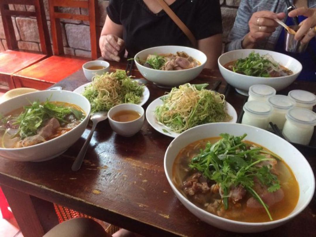 Món bún bò Đà Lạt mang phong cách Huế -