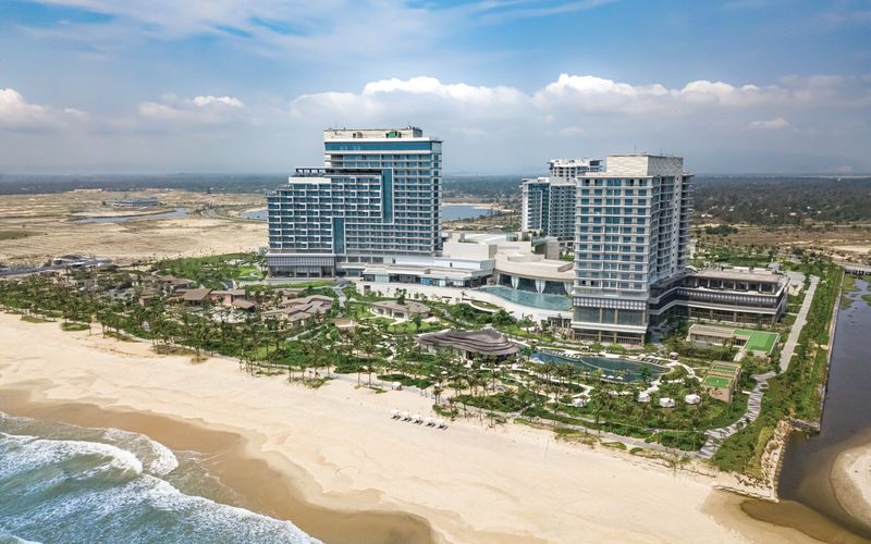 Voucher New World Hoiana Beach Resort Hội An