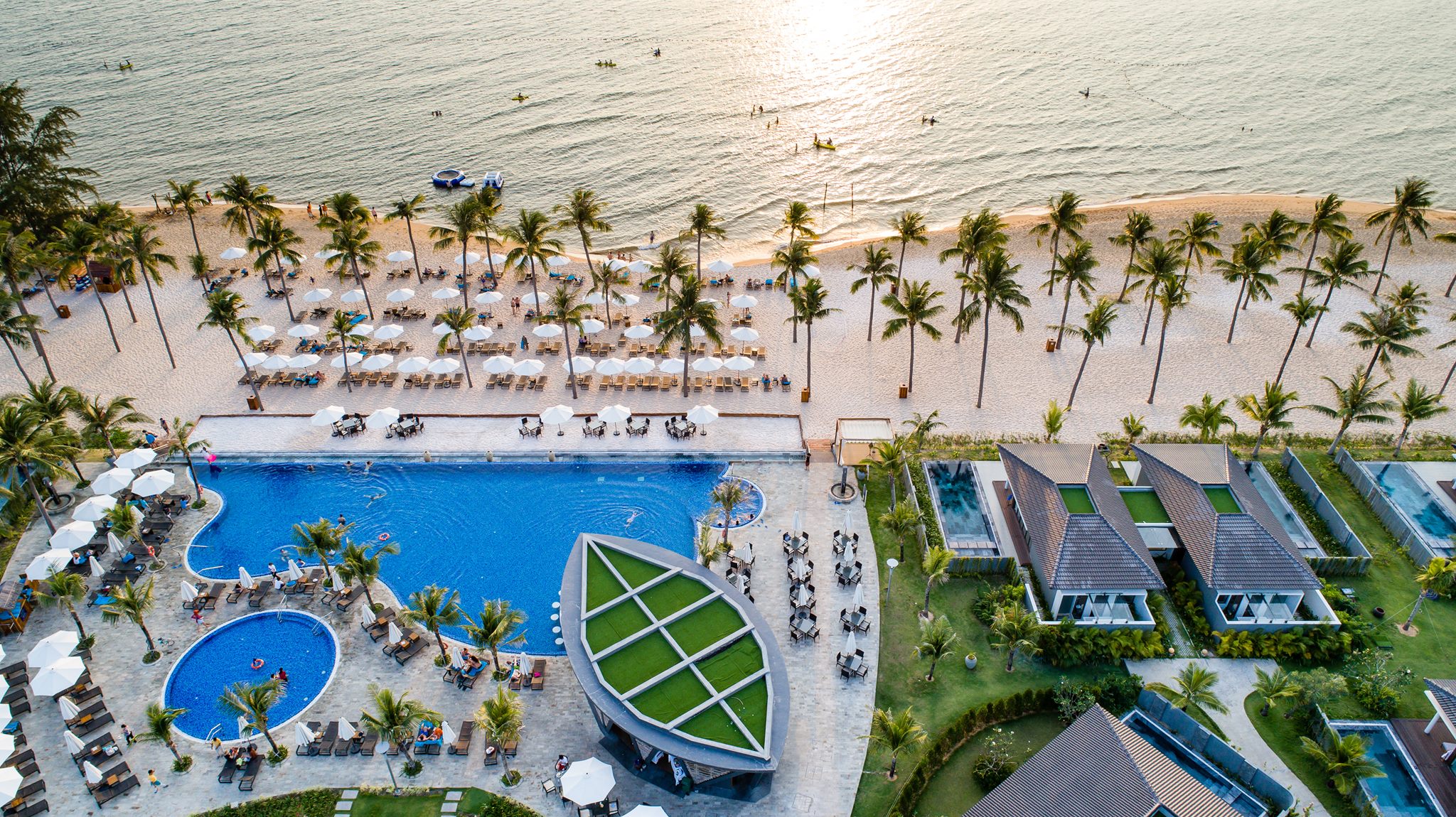 BST 12 resort Phú Quốc có bãi biển riêng Chất Lượng Đáng Tiền 7
