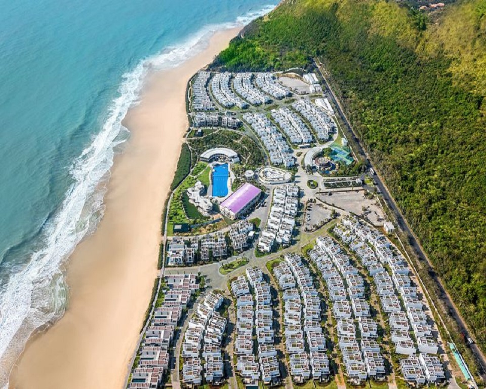 Oceanami Villas & Beach Club Resort