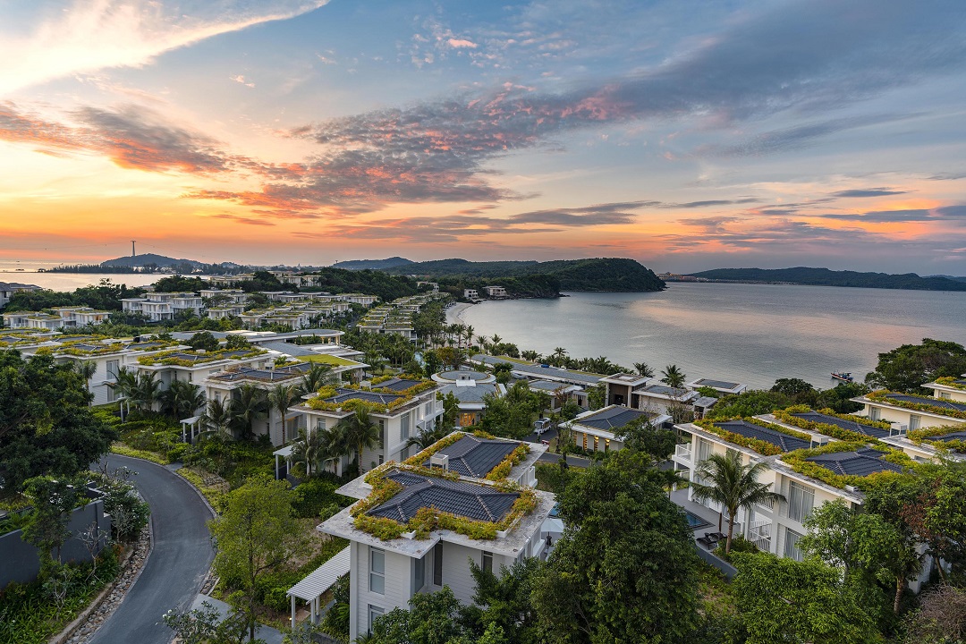 Bộ tứ resort 5* Bãi Sao Phú Quốc - SHOCK vì quy mô