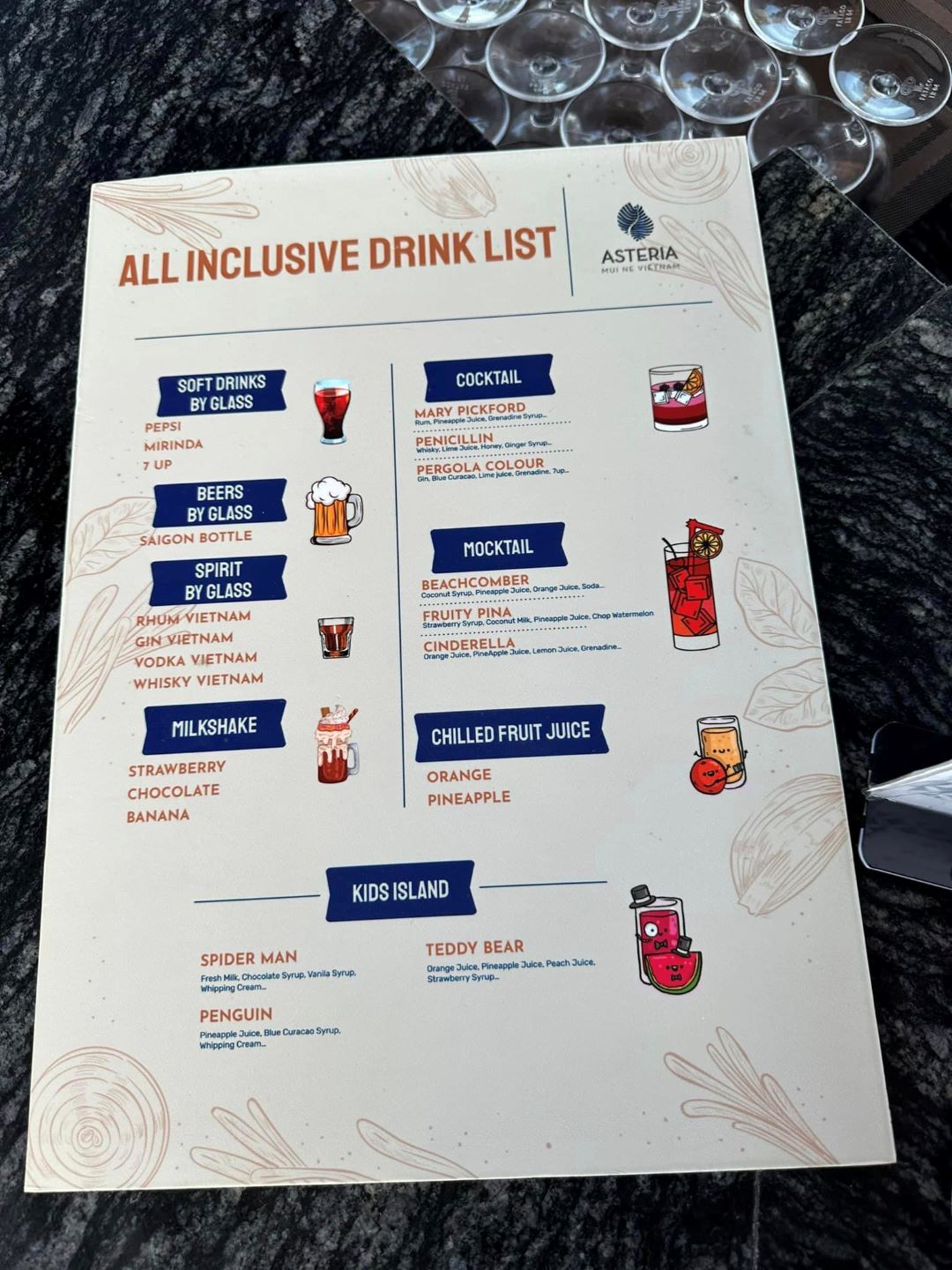 Review Menu của quầy Bar cạnh hồ bơi