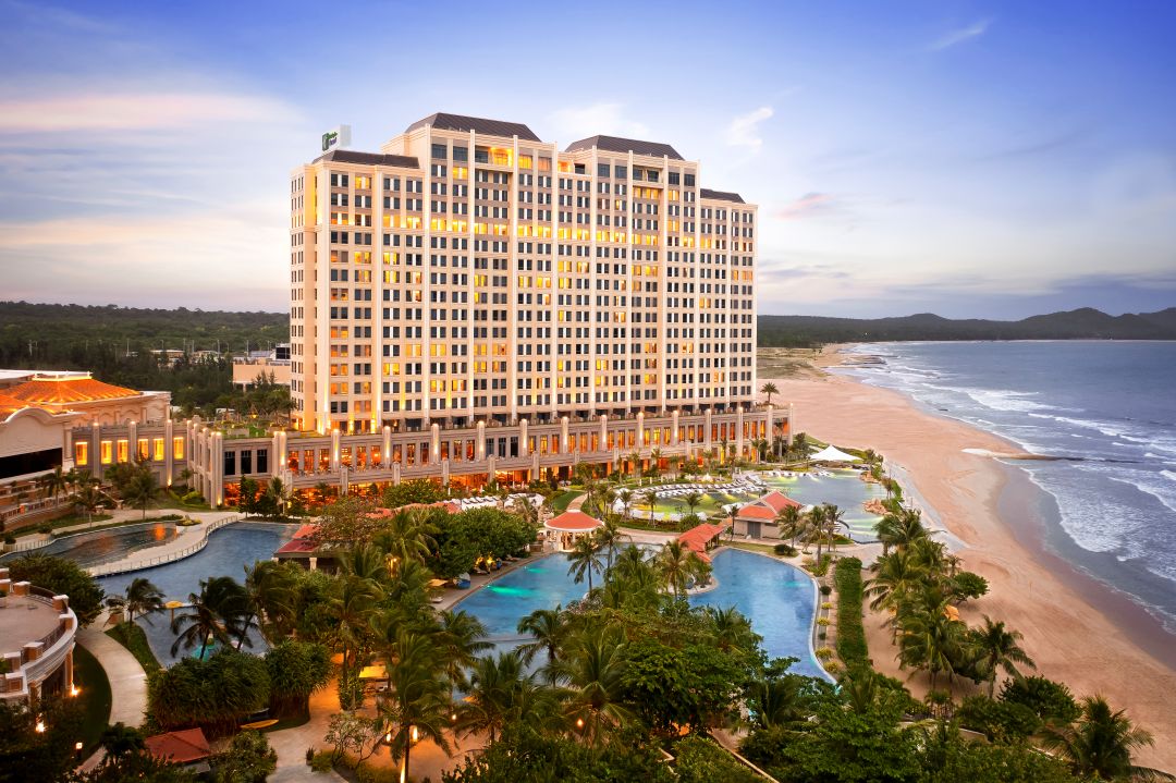 Holiday Inn Resort Hồ Tràm