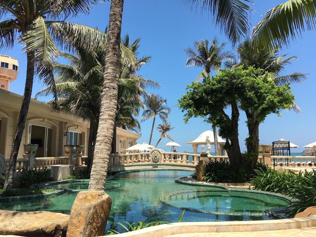 Đón nắng biển hoặc lạc vào vườn Thượng Uyển ngay tại Imperial Hotel Vũng Tàu