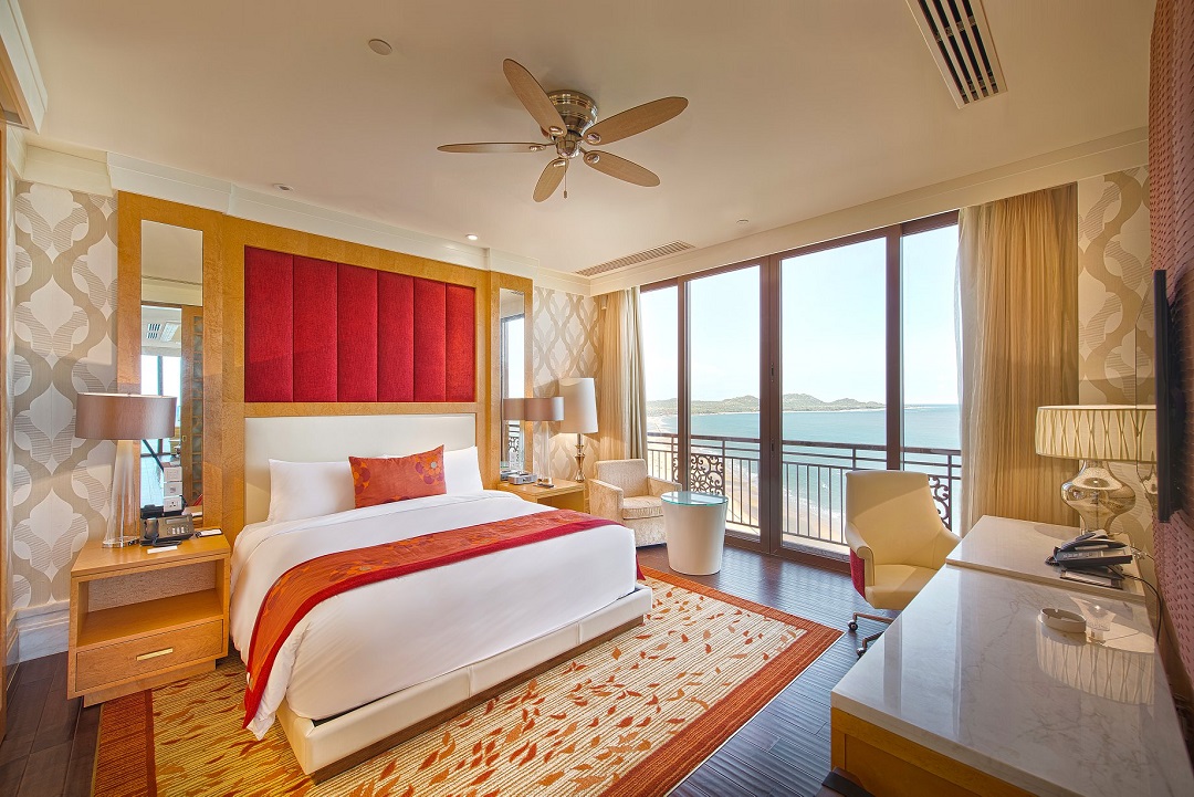 Dành hết tâm huyết cho bài Review InterContinental Grand Hồ Tràm 5* này 4