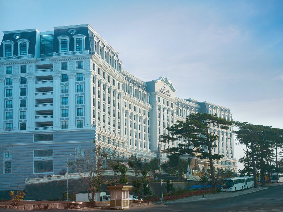 MerPerle Đà Lạt Hotel nằm trung tâm, tiện đi Hồ Xuân Hương và chợ