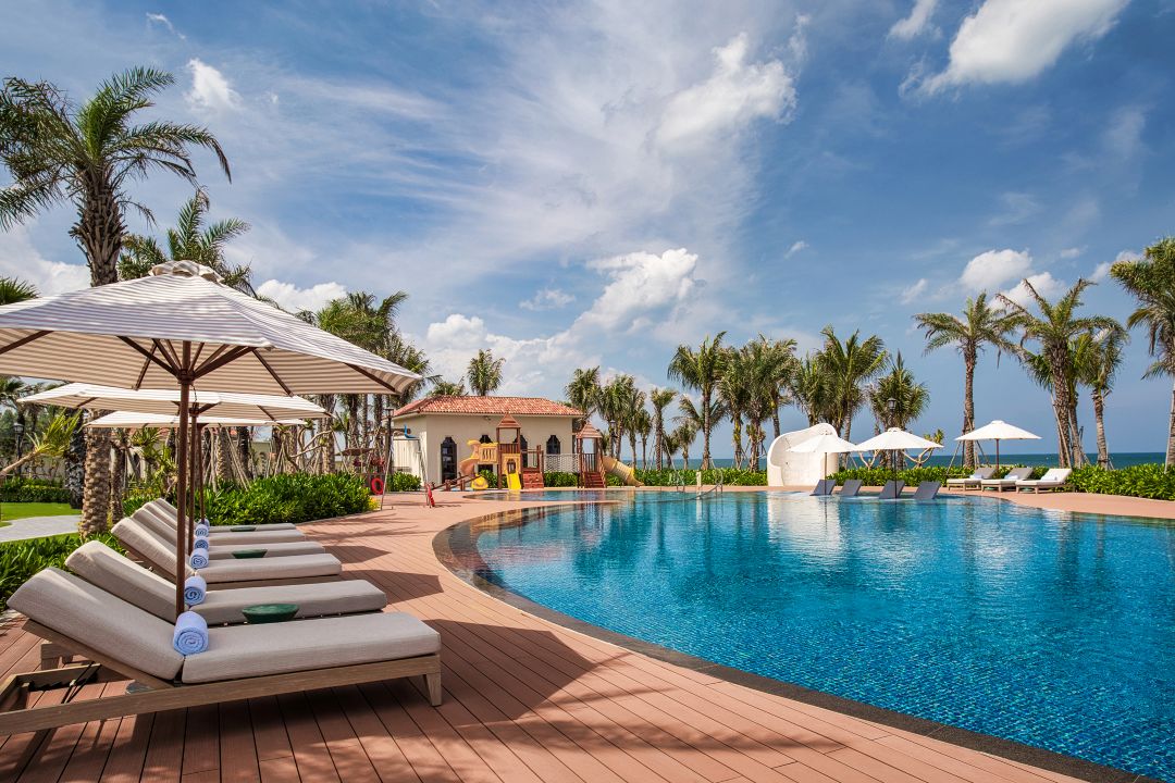 Trải nghiệm hồ bơi hot hit tại Radisson Resort Phan Thiết