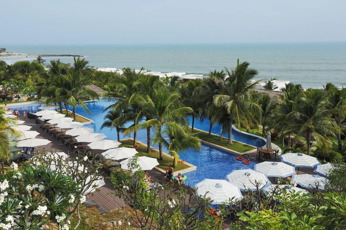 Review The Cliff Resort