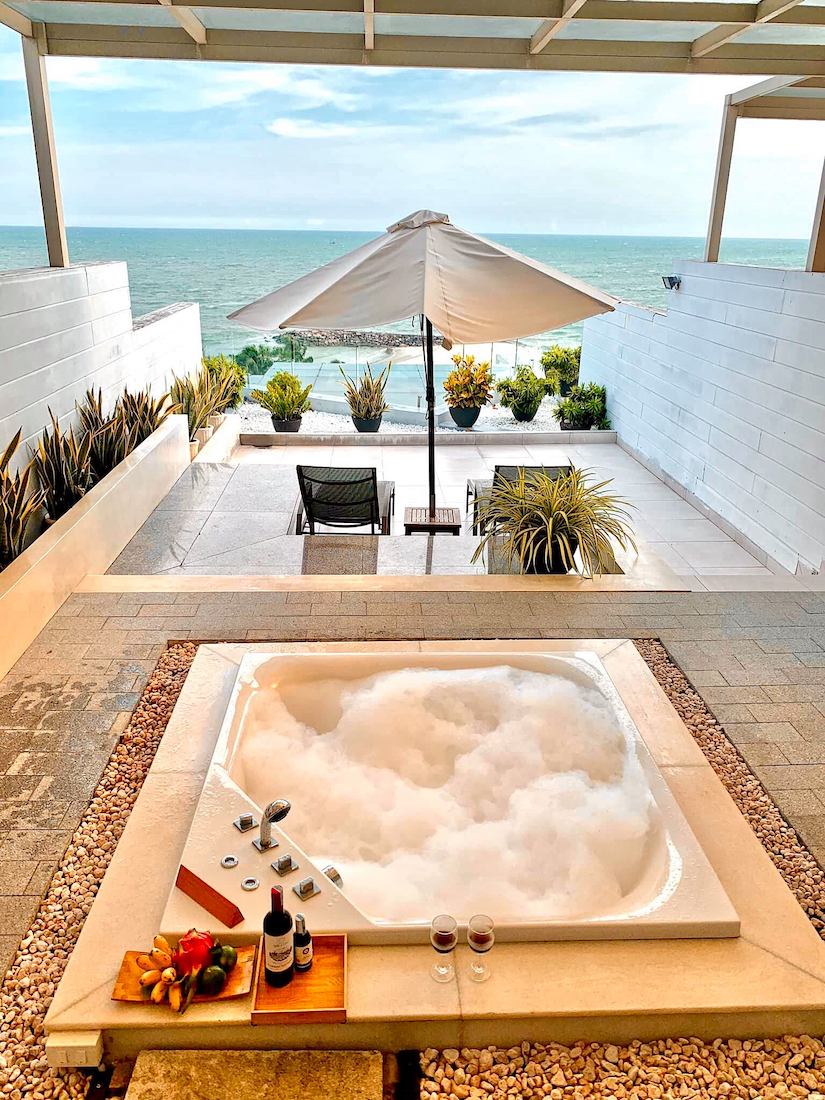 Review The Cliff Resort
