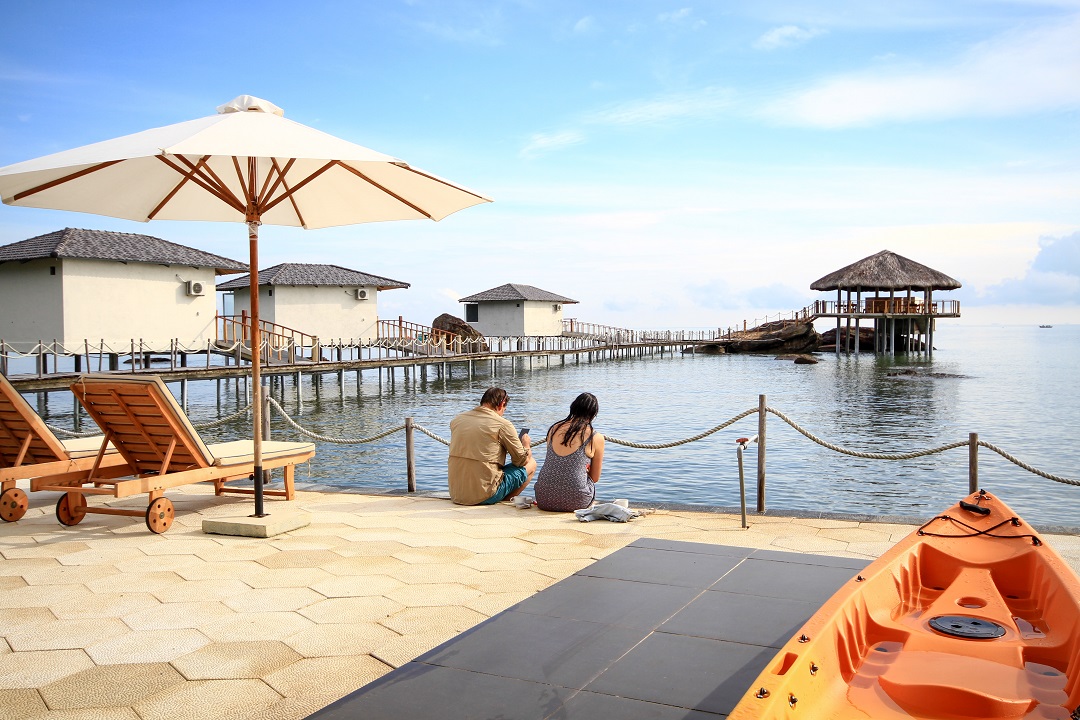 5 Resort Phú Quốc giống Maldives - xuýt xoa vẻ đẹp OverWater 1