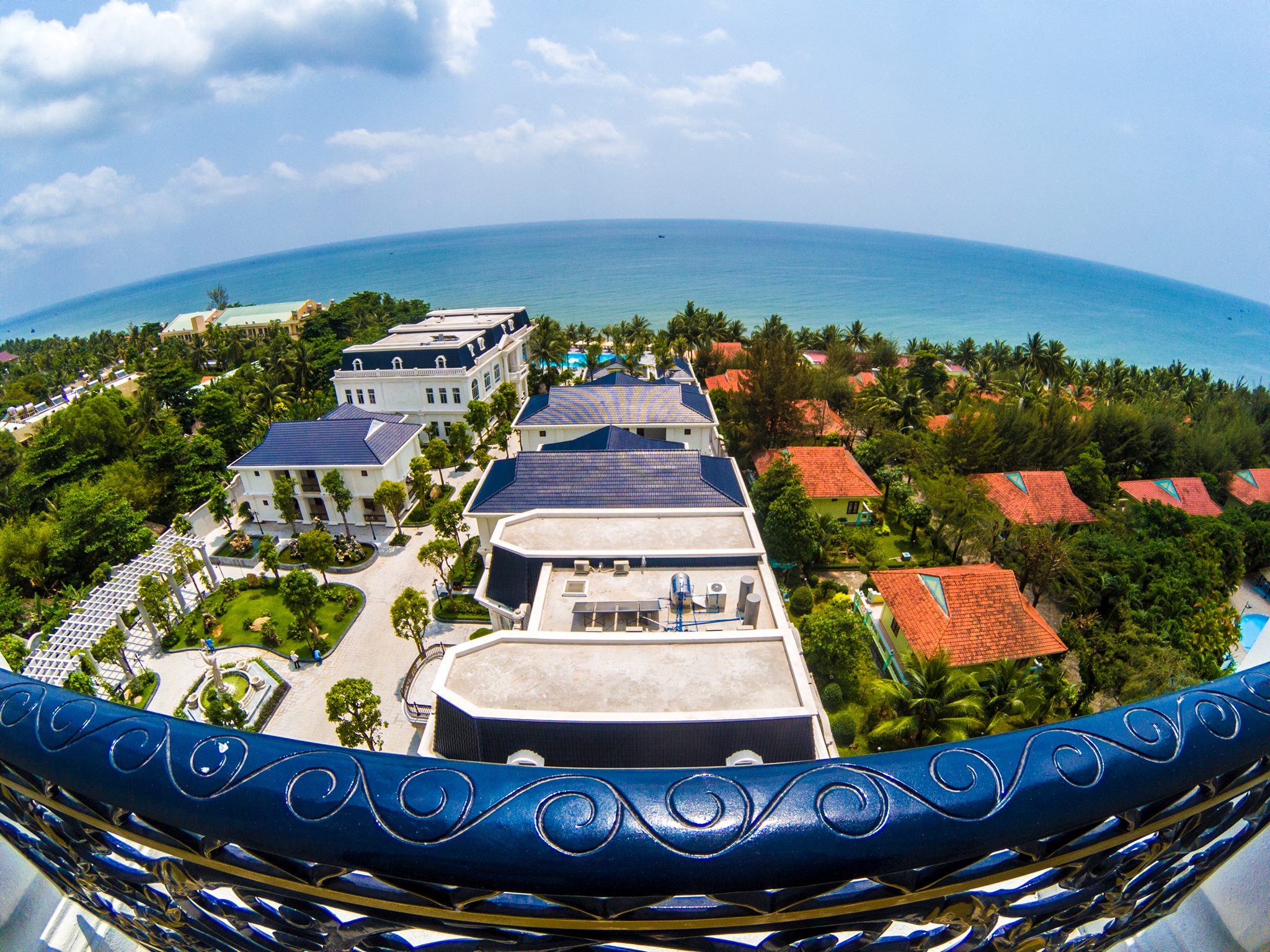 BST 12 resort Phú Quốc có bãi biển riêng Chất Lượng Đáng Tiền 2