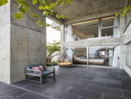 1BR Luxury Ocean Front Apartment with Balcony1