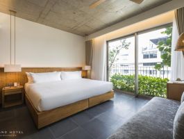 Deluxe with Balcony1