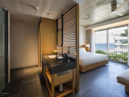 2BR Ocean Front Apartment with Balcony1