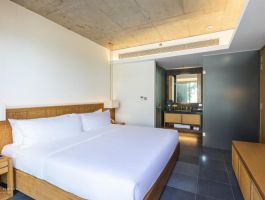 1BR Apartment with Balcony