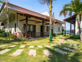 Blooming Lotus Resort 