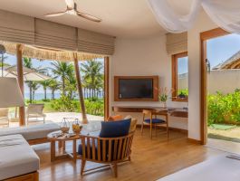Khu Ana Villa | Beach Front 1BR Pool Villa