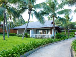 Bungalow Garden View