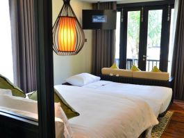 Bungalow Lagoon View Balcony (8)