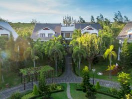 Carmelina Beach Resort Ho Tram
