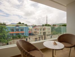 Classic-City-View-Balcony-2MB