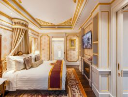 Dalat Palace - Royal Suite 3