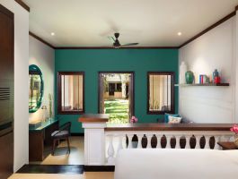 Deluxe Garden View Suite