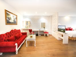 _DELUXE TRIPLE - LADALAT HOTEL (2)