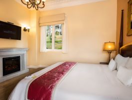 Edensee-suite-camellia- garden1