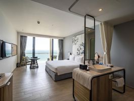 Premier Deluxe Ocean View