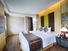 Executive Suite (3)