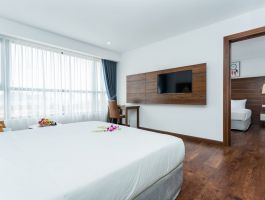 Phòng Gia Đình 04 Khách Hướng Phố