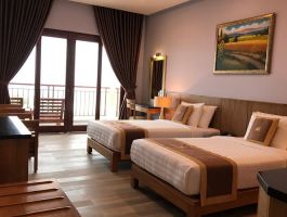 Grand Deluxe Garden View