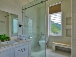 junior-balcony-suite-02-556x310-1539328