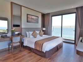 Junior Suite Seaview1