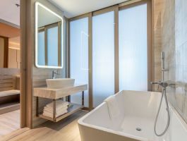 khach-san-awaken-da-nang-35