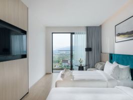 Cloud Mountain View2