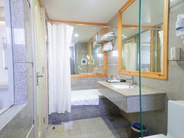 khach-san-holiday-one-can-tho-17