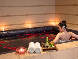 Vocuher Indochine Palace Huế
