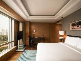 khach-san-intercontinental-saigon-2